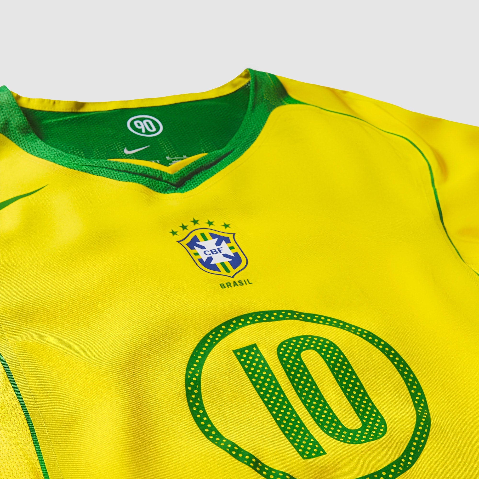 BRAZIL 2004 RETRO