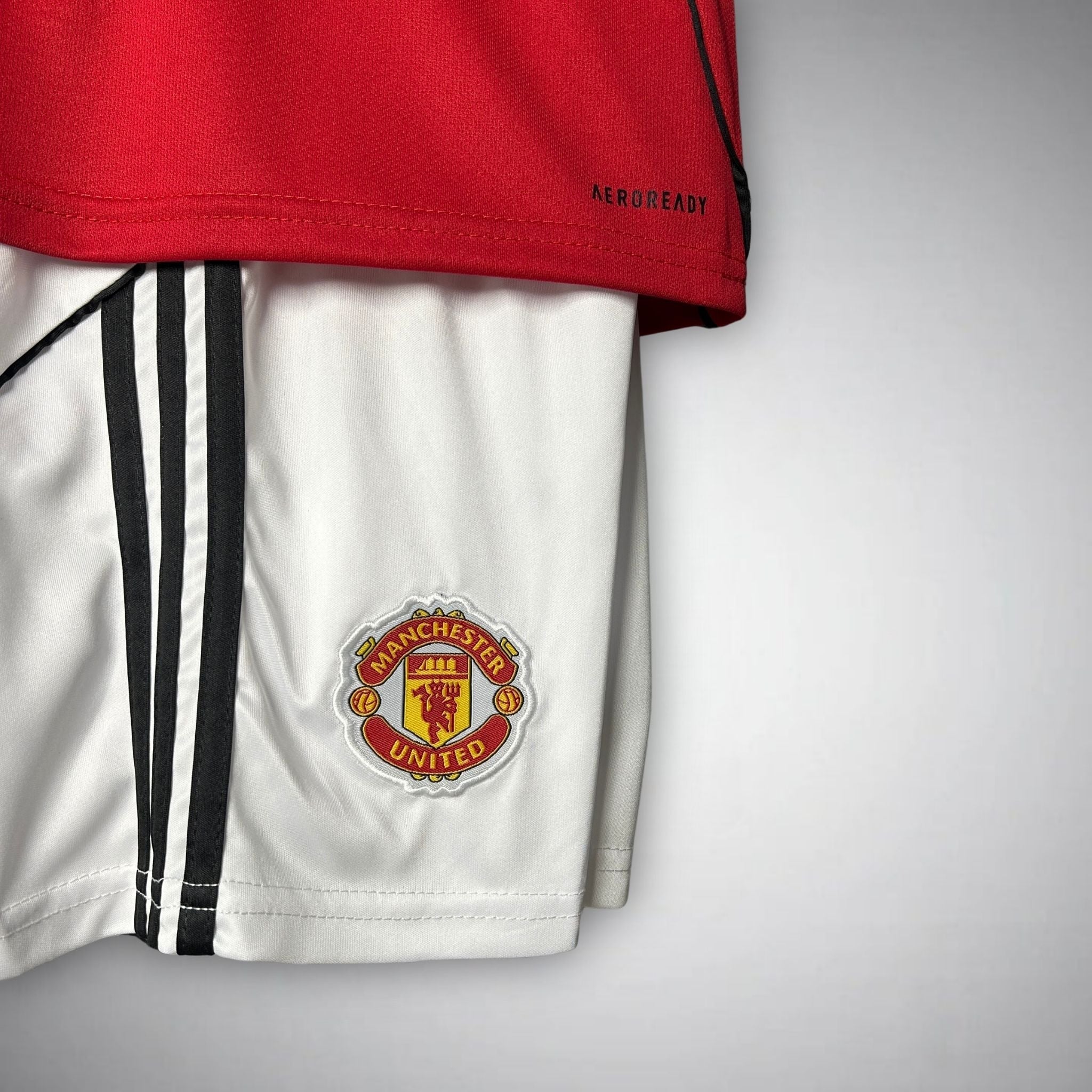 MANCHESTER UNITED JUNIOR 2025/26