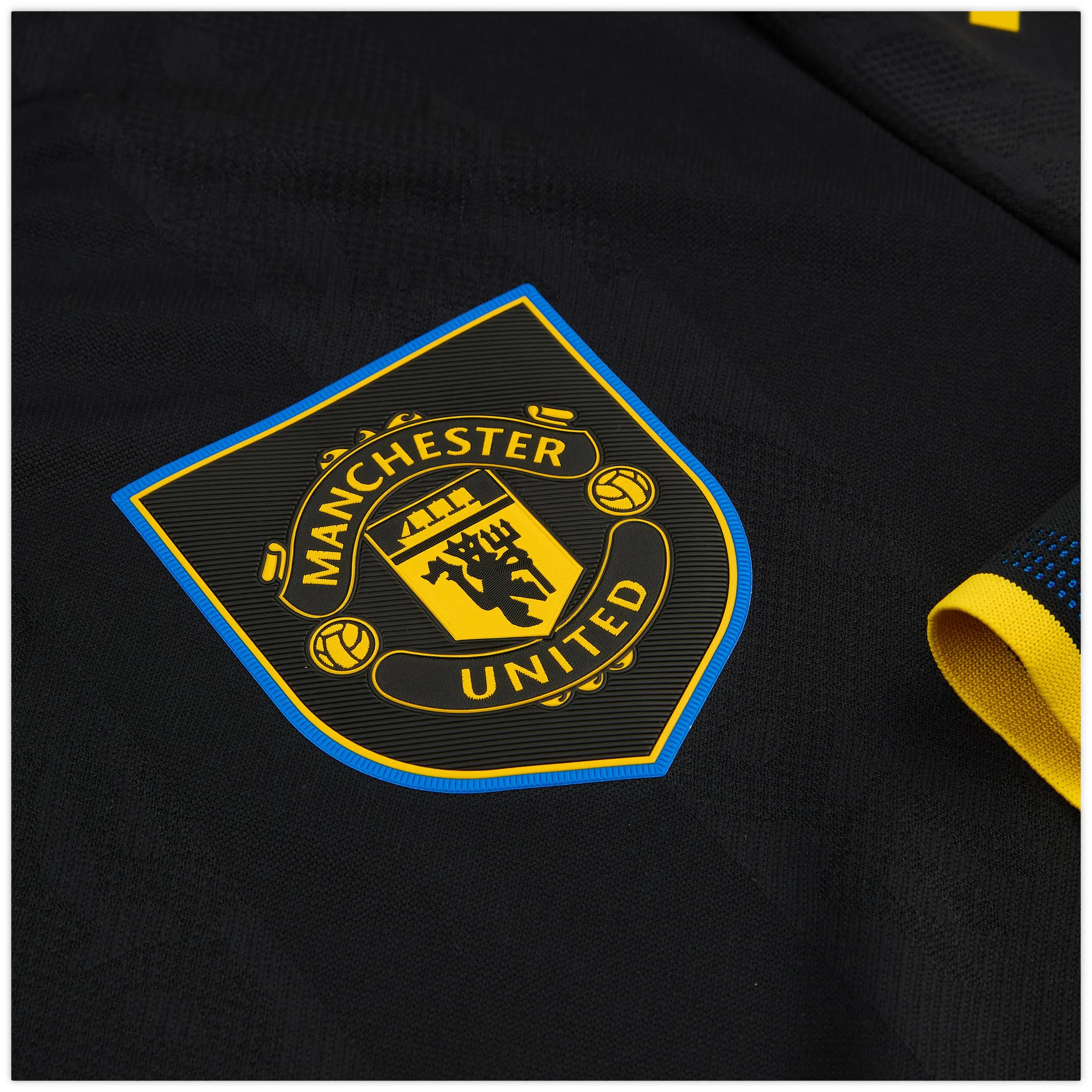 MANCHESTER UNITED 2025/26 LONG SLEEVE
