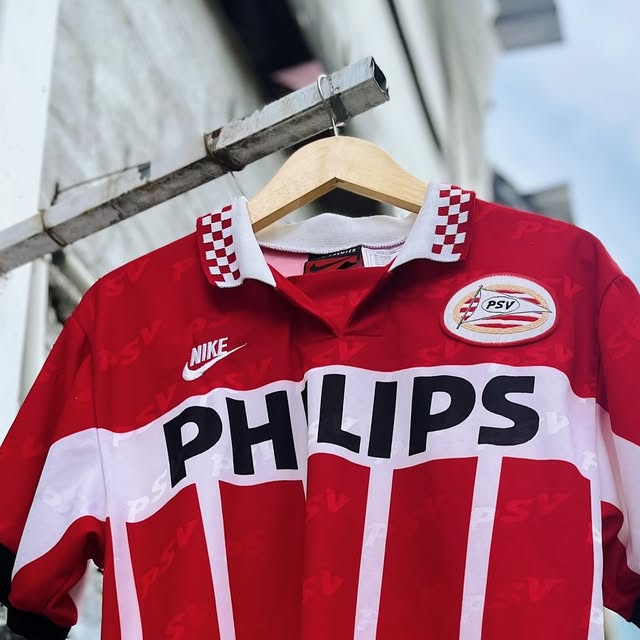 PSV 1995/96 RETRO