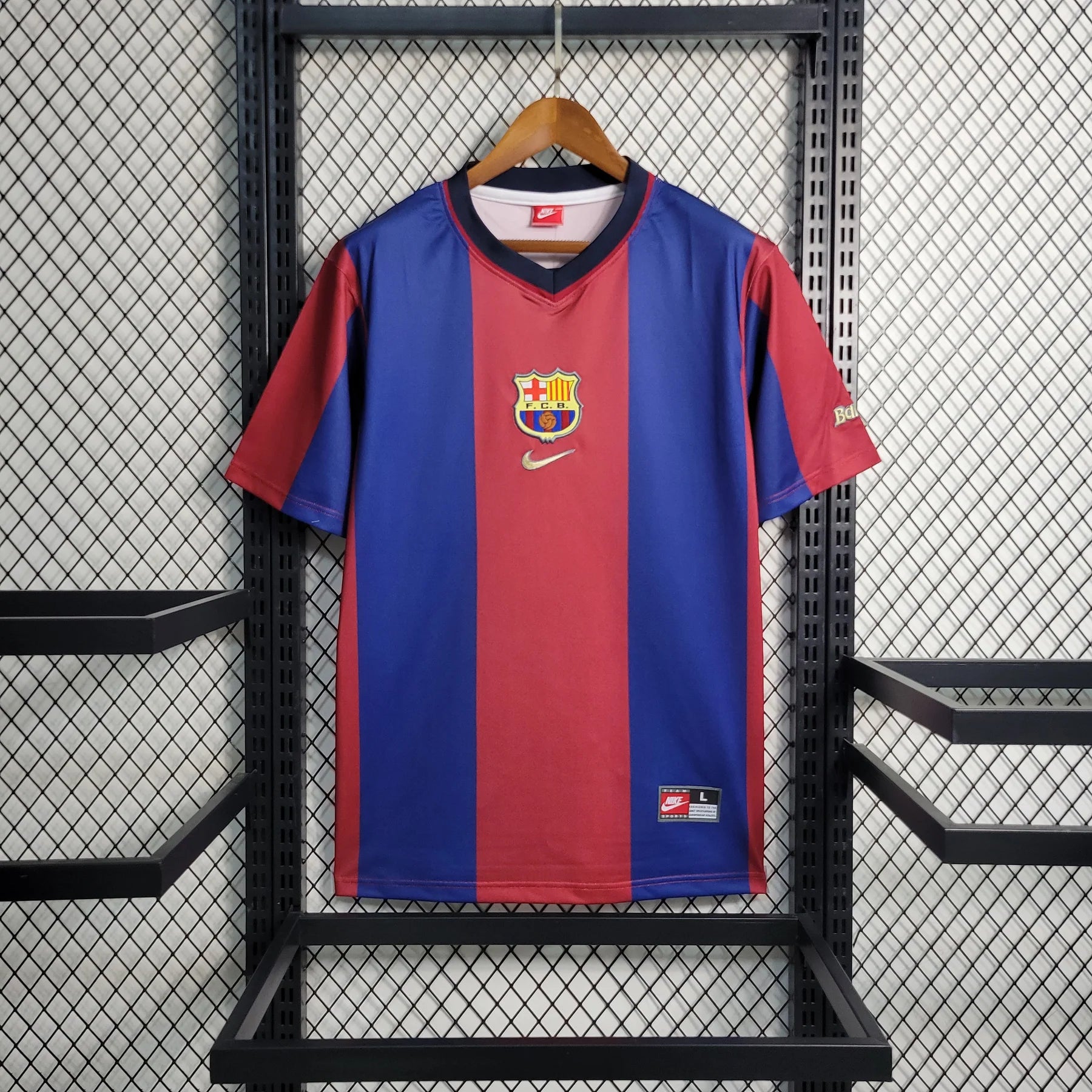 FC BARCELONA 1998 99 RETRO Class Football Jersey