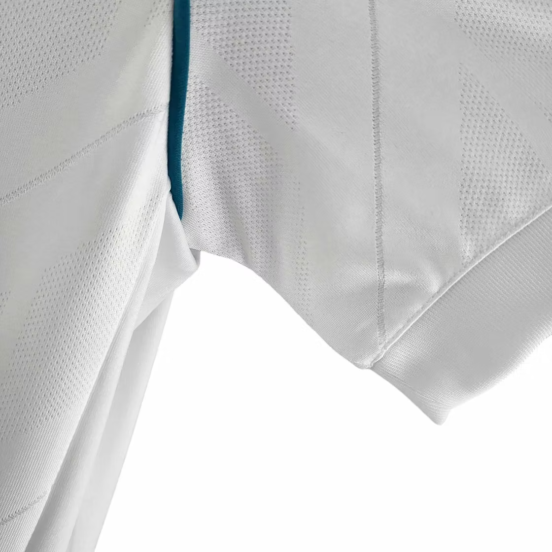 REAL MADRID 2017-18 RETRO