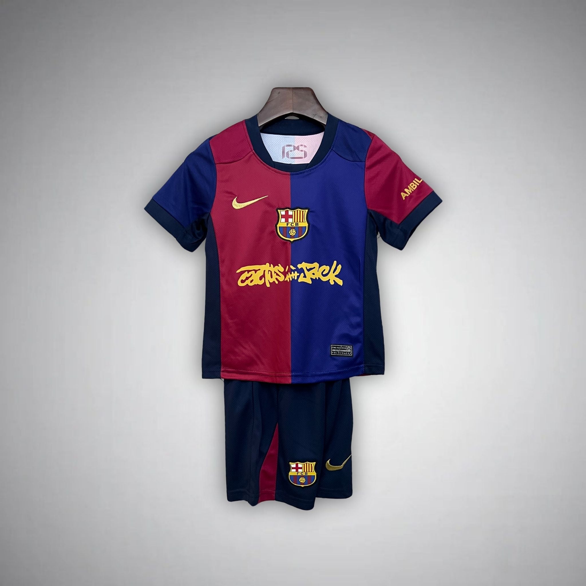 FC BARCELONA X TRAVIS SCOTT JUNIOR