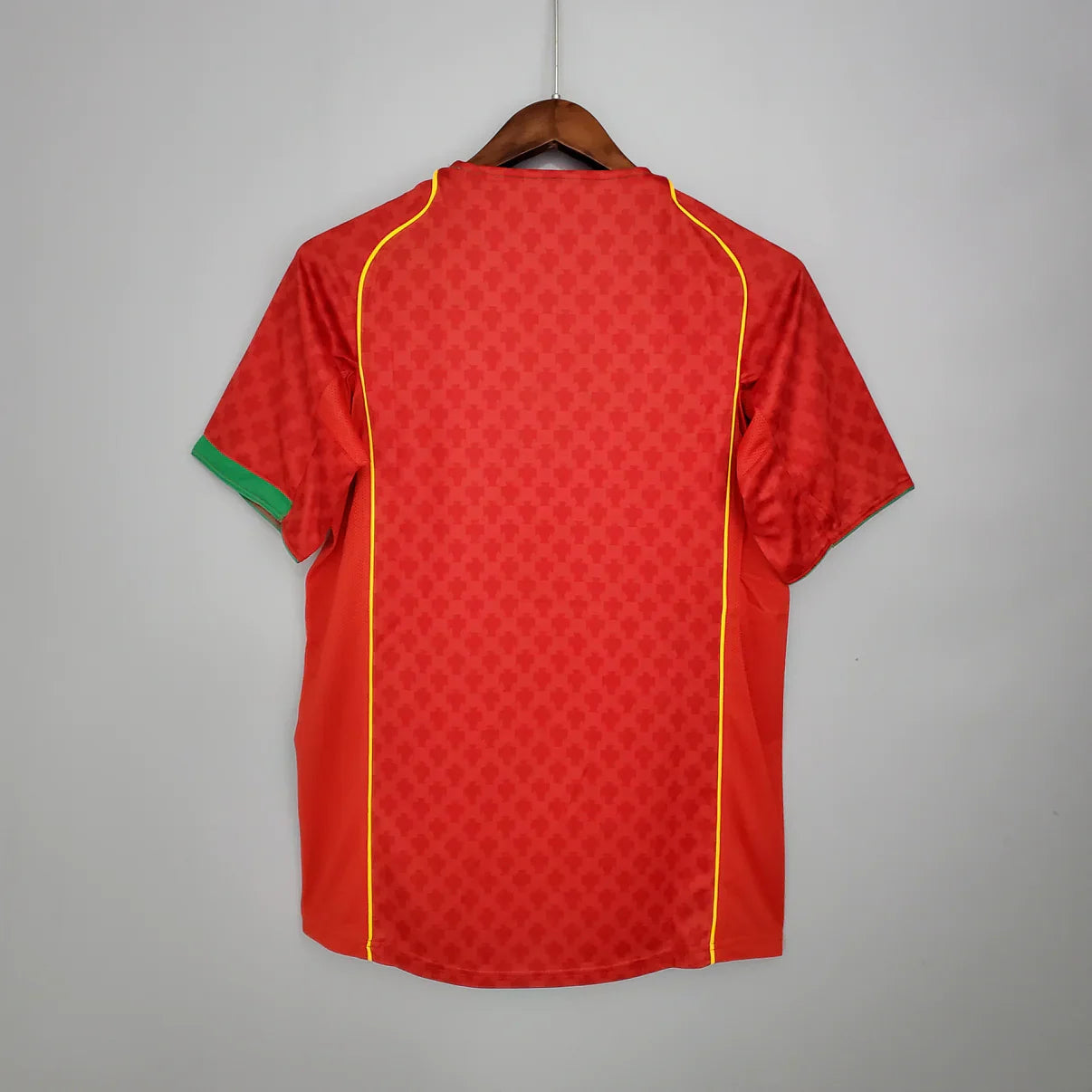 PORTUGAL 2004-06 RETROSHIRT