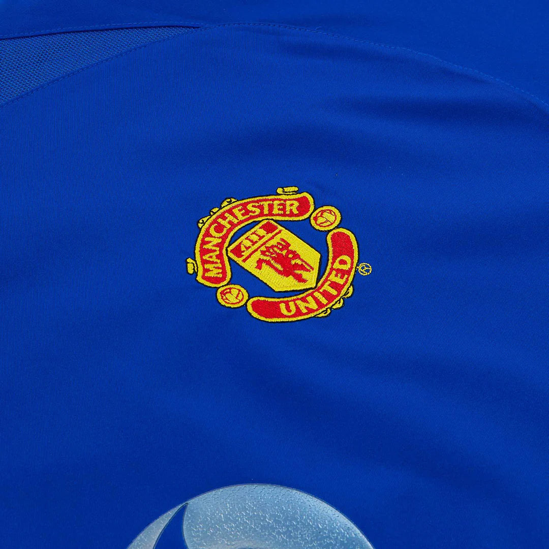 MANCHESTER UNITED 2002-03 RETRO LONG SLEEVE