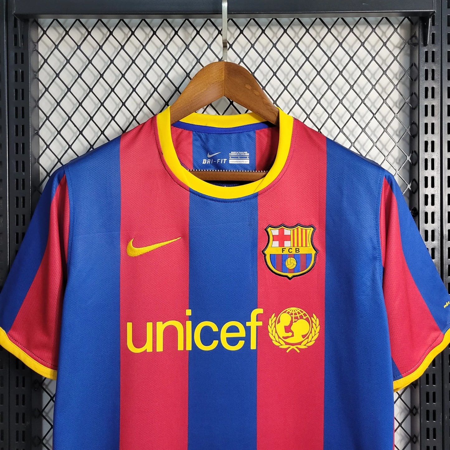 FC BARCELONA 2010-11 RETRO SHIRT