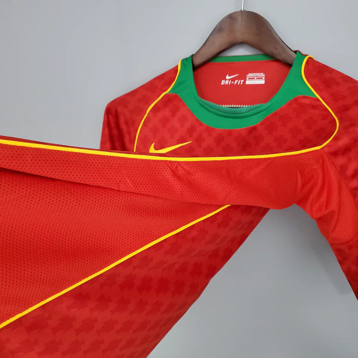 PORTUGAL 2004-06 RETRO-TRIKOT