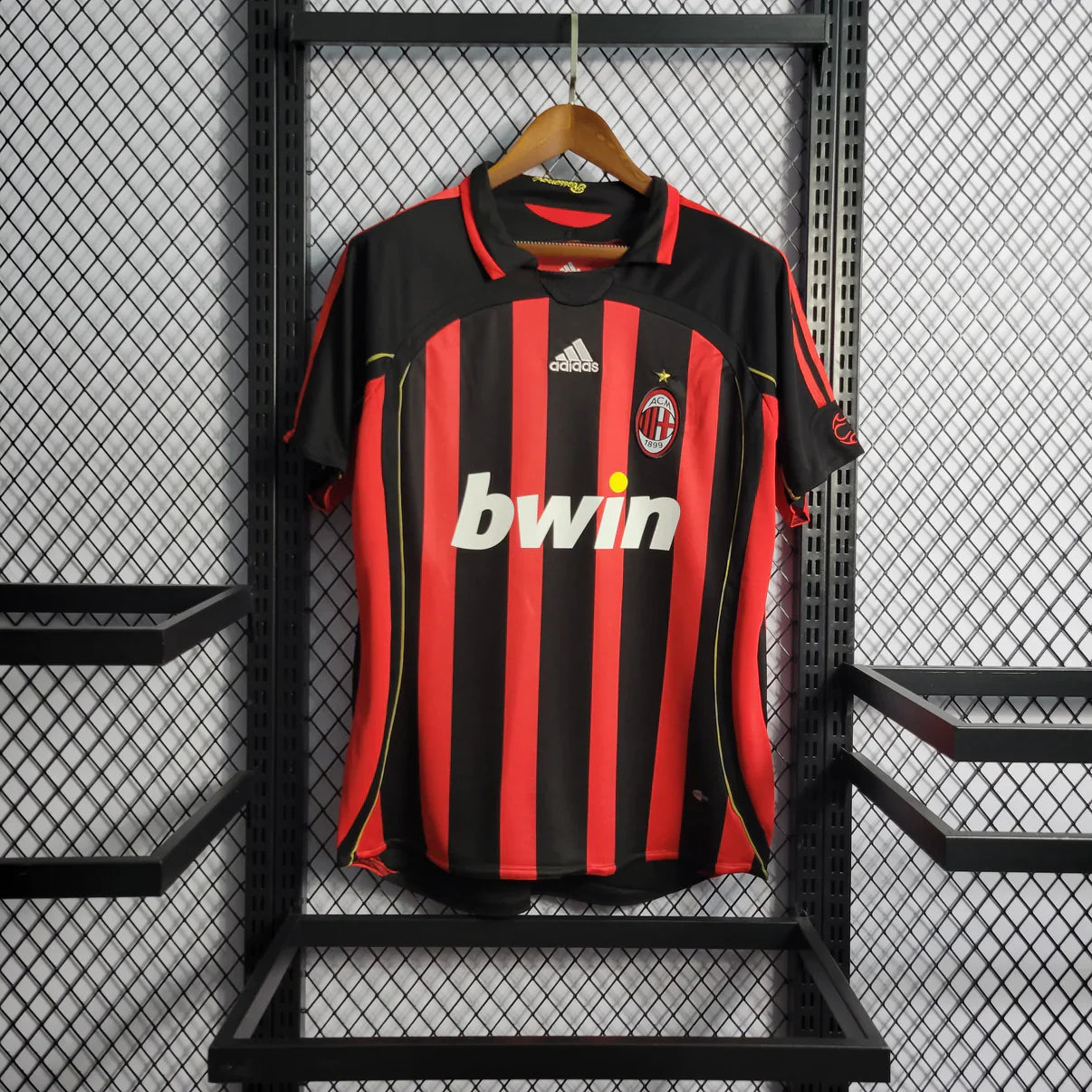 AC MILAN 2006/07 RETRO SHIRT