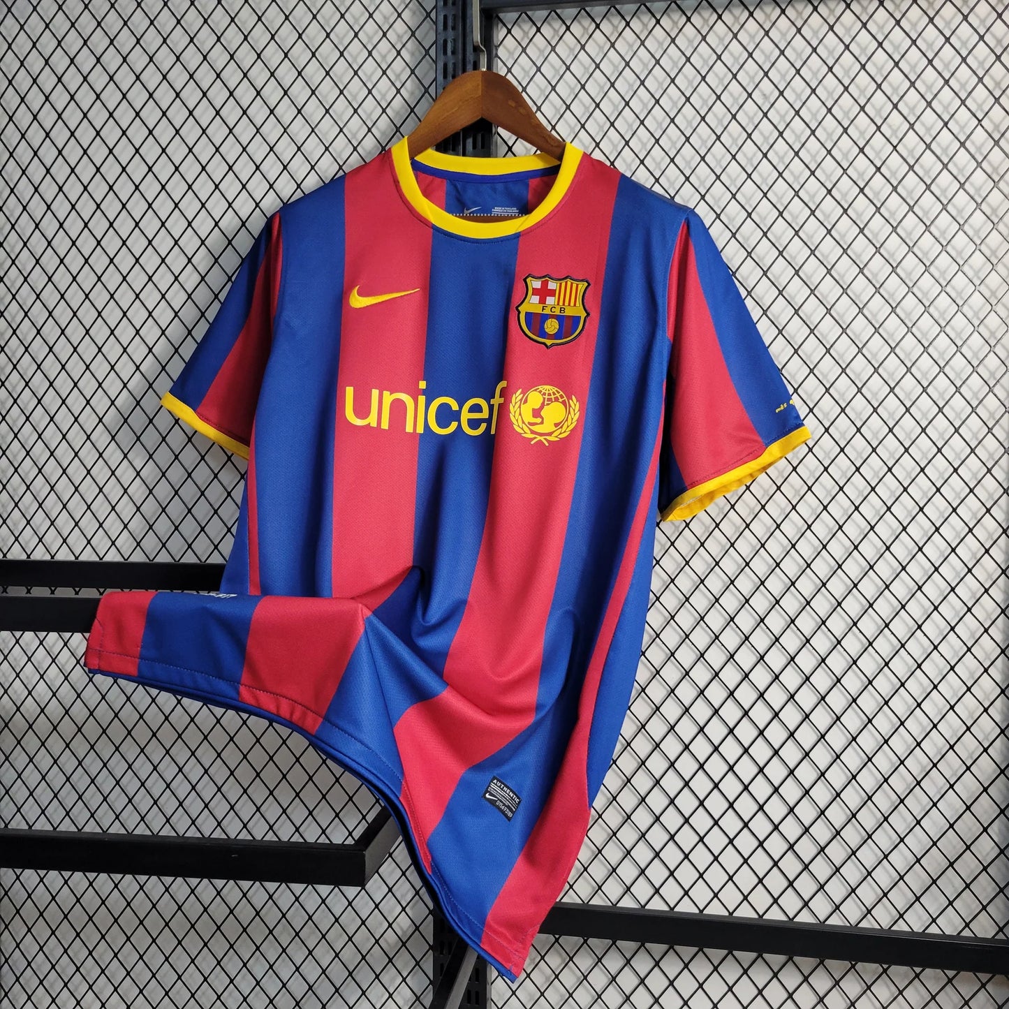 FC BARCELONA 2010-11 RETRO SHIRT