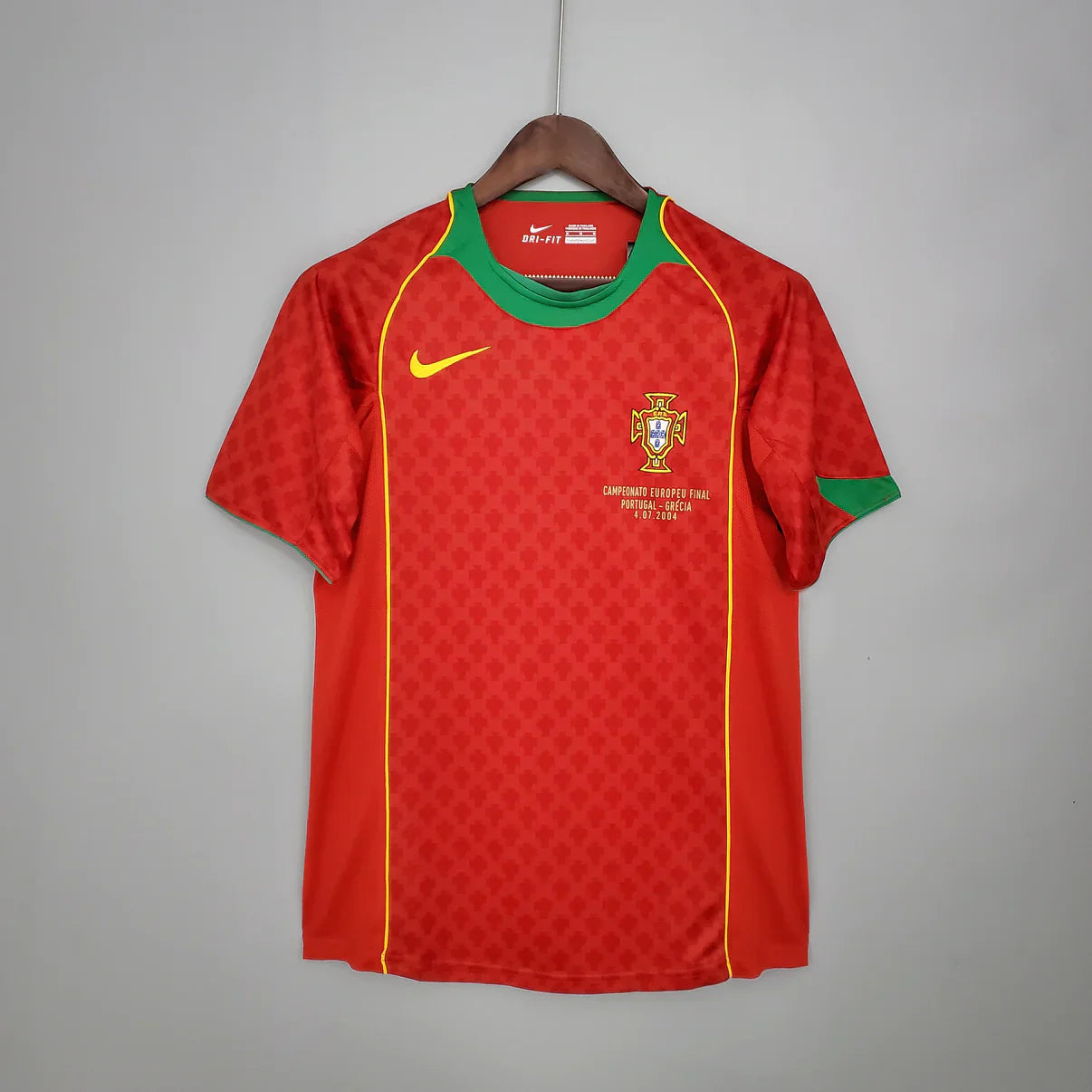 PORTUGAL 2004-06 RETROSHIRT