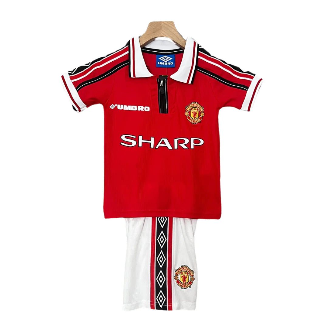 MANCHESTER UNITED 1998/99 RETRO JUNIOR